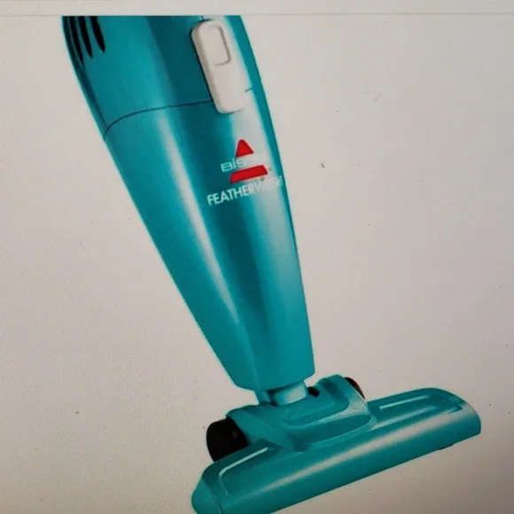 Bissell Turquoise Vacuum Cleaner Feather Weight. NWOT - Picture 8 of 8